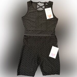 Love Streak Large NWT Women’s Black Stretch 2pc Gym Shorts & Top Set/ New Co-ord